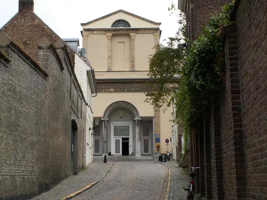 Maastricht University campus cover