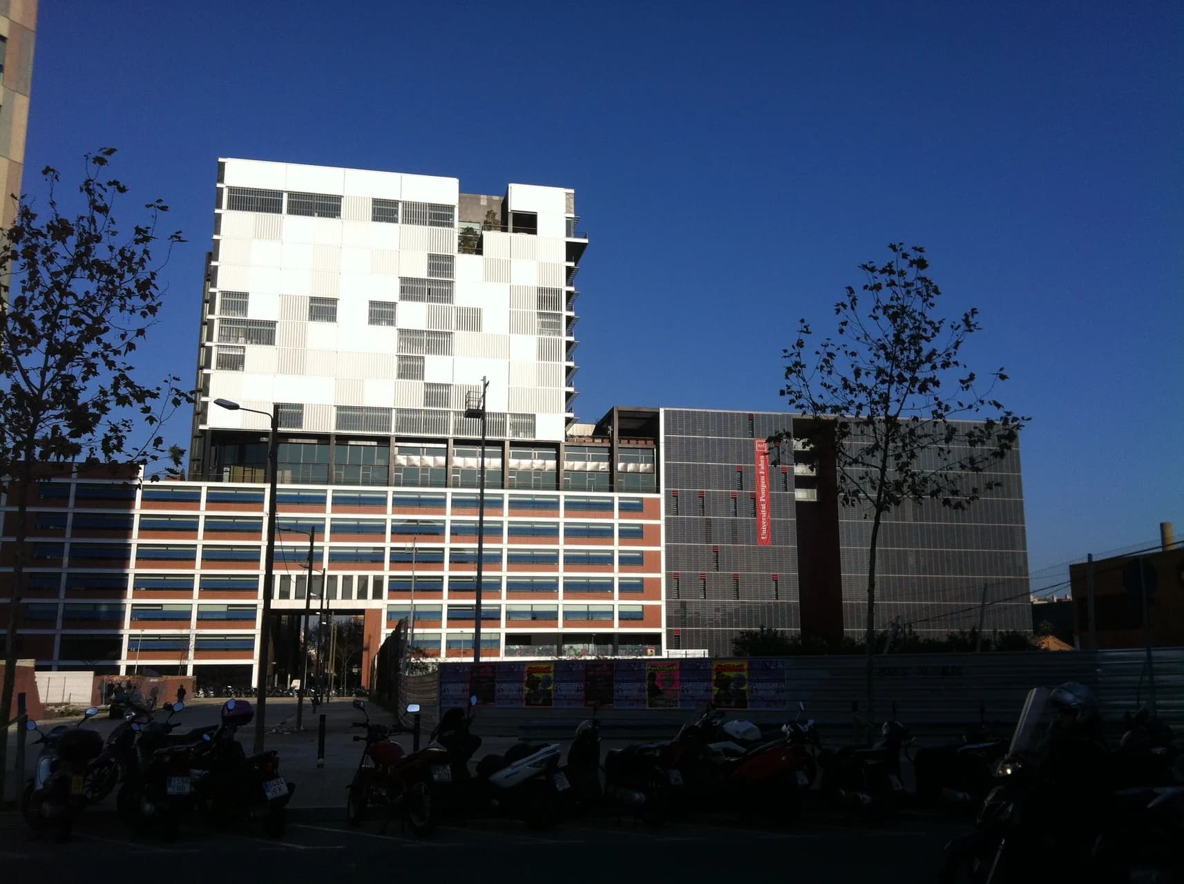 Universitat Pompeu Fabra campus cover