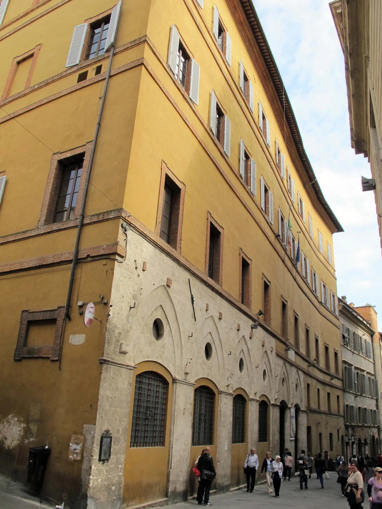 University of Siena campus cover